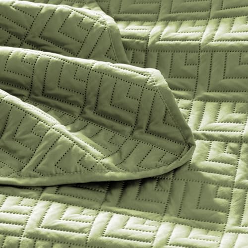 Image of VAS COLLECTIONS 100% Cotton Ultrasonic Quilted King Bedspread Set, 280 TC Soft Lightweight Stitch-Free Coverlet, 90x100 Inches, with 2 Pillow Covers (Green)