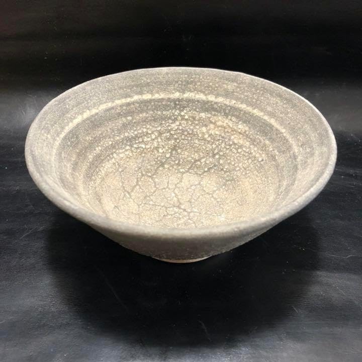 究極の古美術蔵からザラザラした凄みのある抹茶茶碗が出て来まし