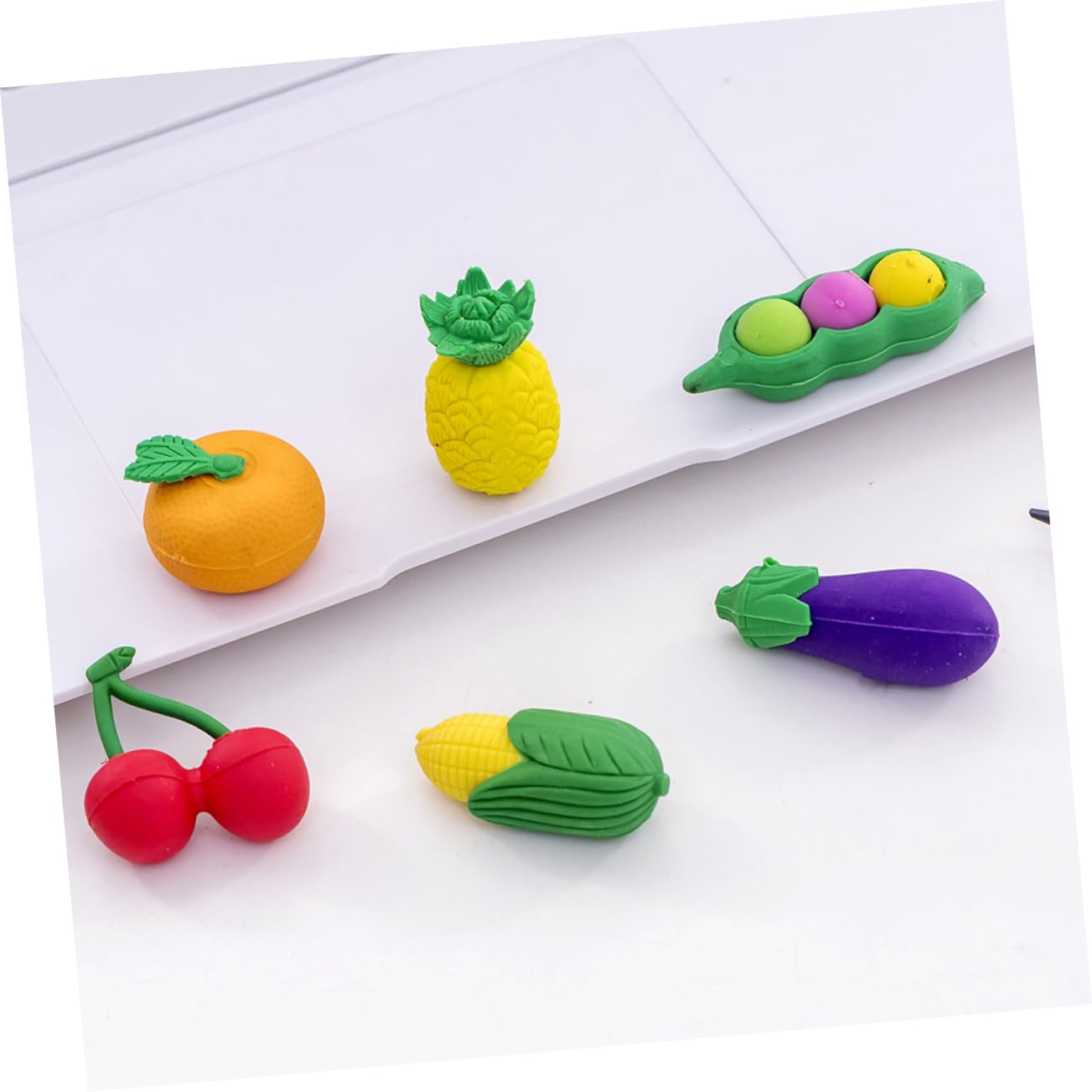 Amazon | Parliky 幼児向け漫画フルーツ野菜消しゴム 4個パック 楽しい