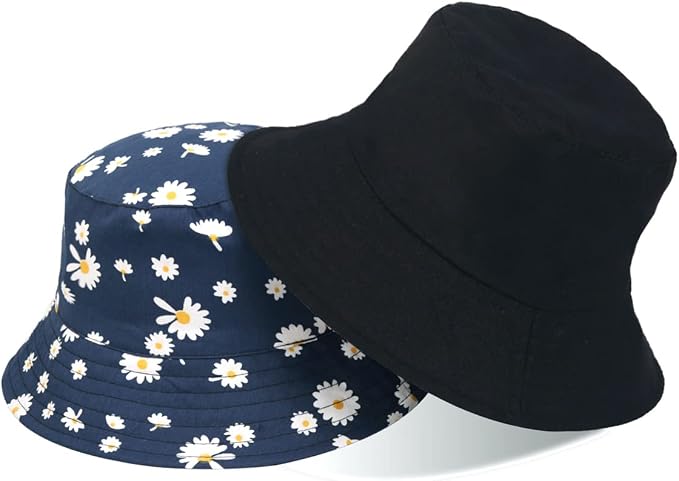 Femme Avec Chapeau Sur La Plage En Vacances | Vecteur Premium