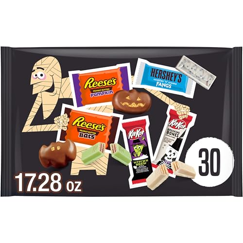 HERSHEY'S, KIT KAT and REESE'S Assorted Flavored Snack Size, Halloween Candy Bag, 17.28 (30 Pieces)