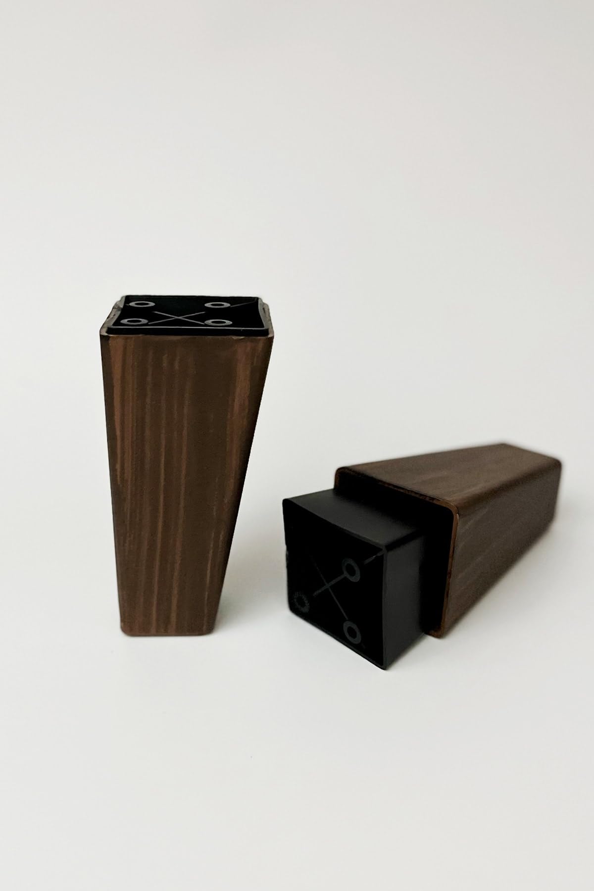 Atlas Shop, Plastik Köşeli Konik Mobilya Ve Koltuk Ayağı Ceviz 14cm (4 Adet)