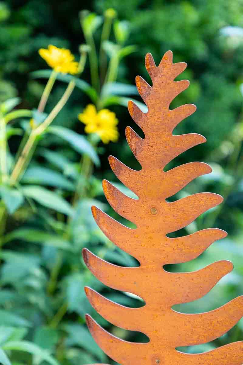 KUHEIGA Gartenstecker Farn Metall Edelrost, Gartenfigur H: 93cm Blatt zum Stecken, Garten