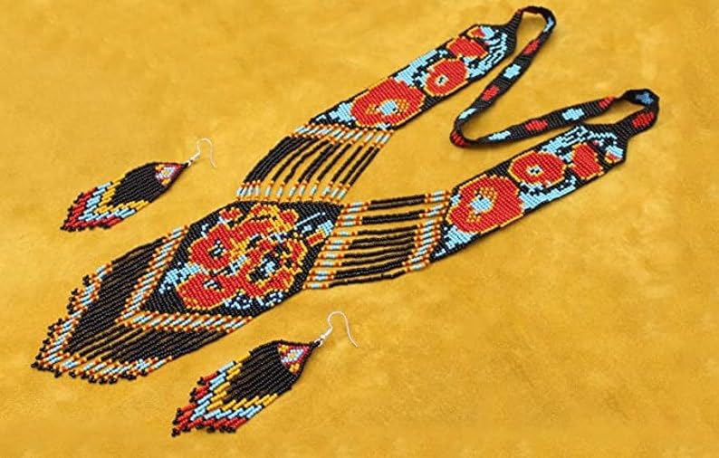 Collar ucraniano Gerdan y pendientes en estuche para regalo cultural original hecho a mano 4