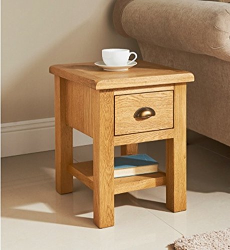Scotrade New Vintage Stunning Wiltshire Oak Lamp Table give an elegant look to any home.