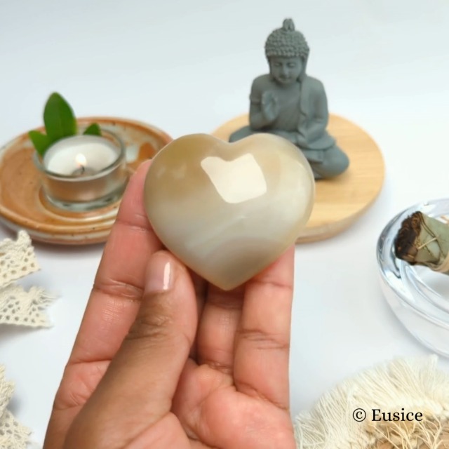 Cuore In Pietra Amazzonite Eusice - Naturale, Fatto A Mano In Madagascar, Per Litoterapia