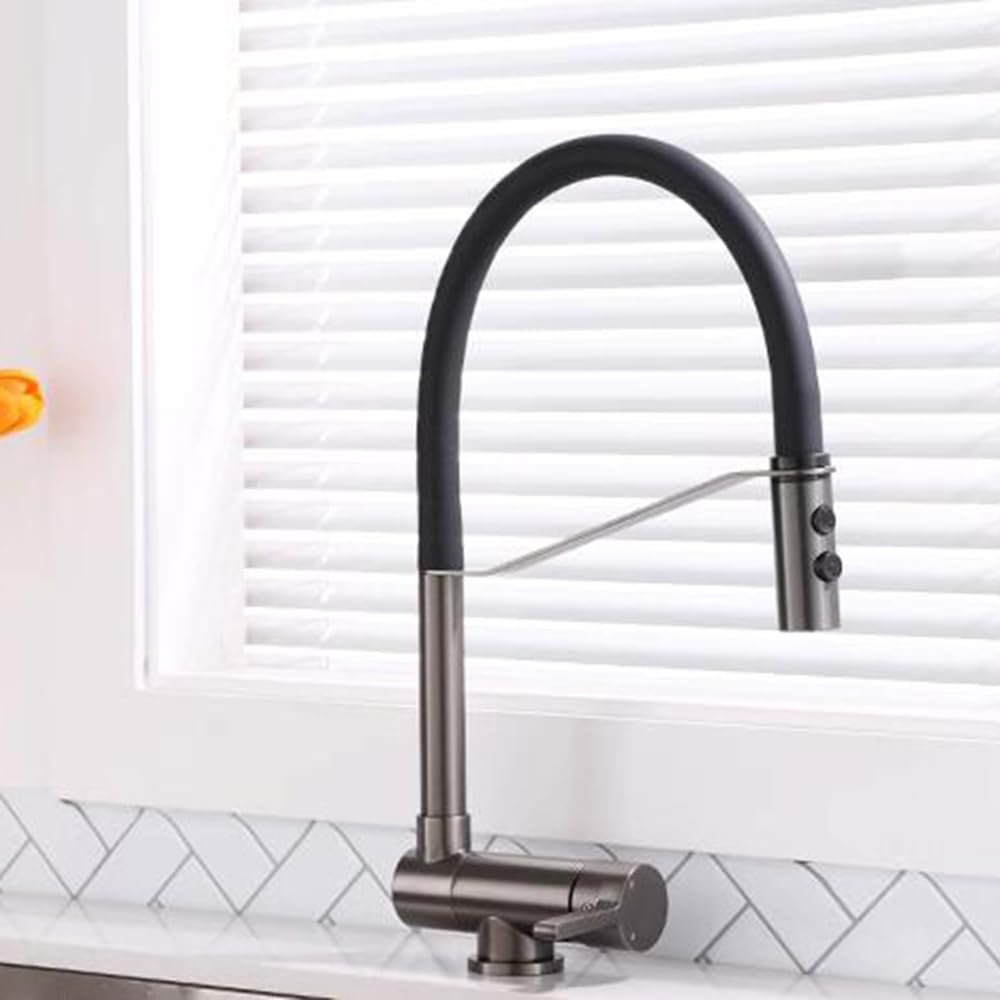 Robinet cuisine pliant sous fenêtre gris en laiton pour optimiser votre espace évier