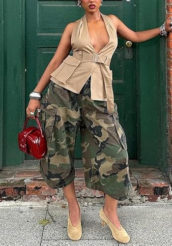 Image of Women's Barrel Camo Pants High Waisted Wide Leg Peated Palazzo Camouflage Capris Baggy Y2k Army Fatigue Trousers