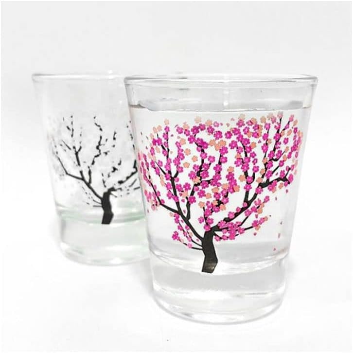 APROFAMILY Emotional Korean Soju Glass Cup with Changing Cherry Blossom Color 4pcs Set Whiskey, tequila, sake, and other alcoholic beverages are available (SOJU(4PCS))
