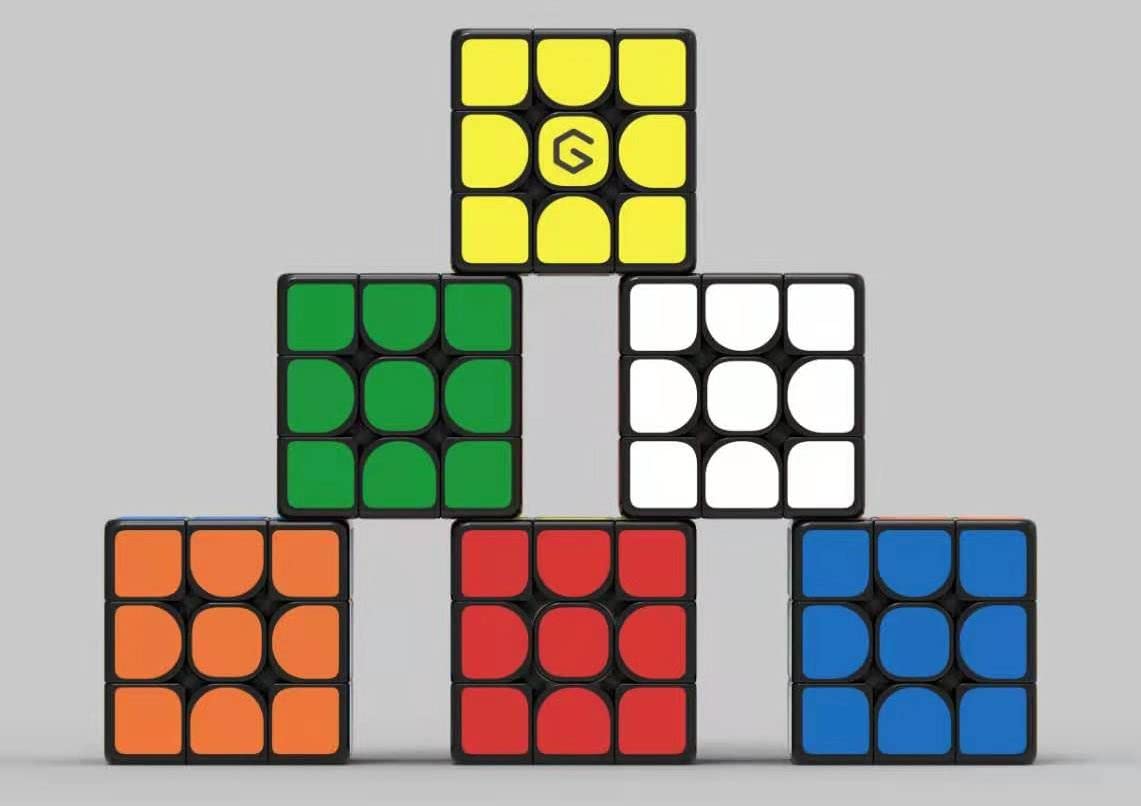 - GiiKER Super Cube Light