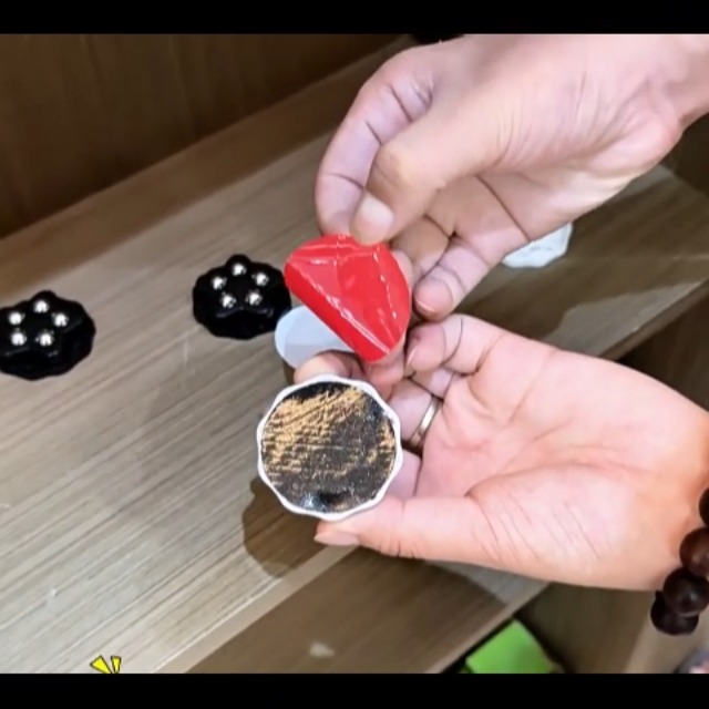 8 Ruote Per Mobili Con Sfere - Portata 300 Kg, Adesivo E Viti, 360° Girevoli Per Spostamenti Facili - Foto 9