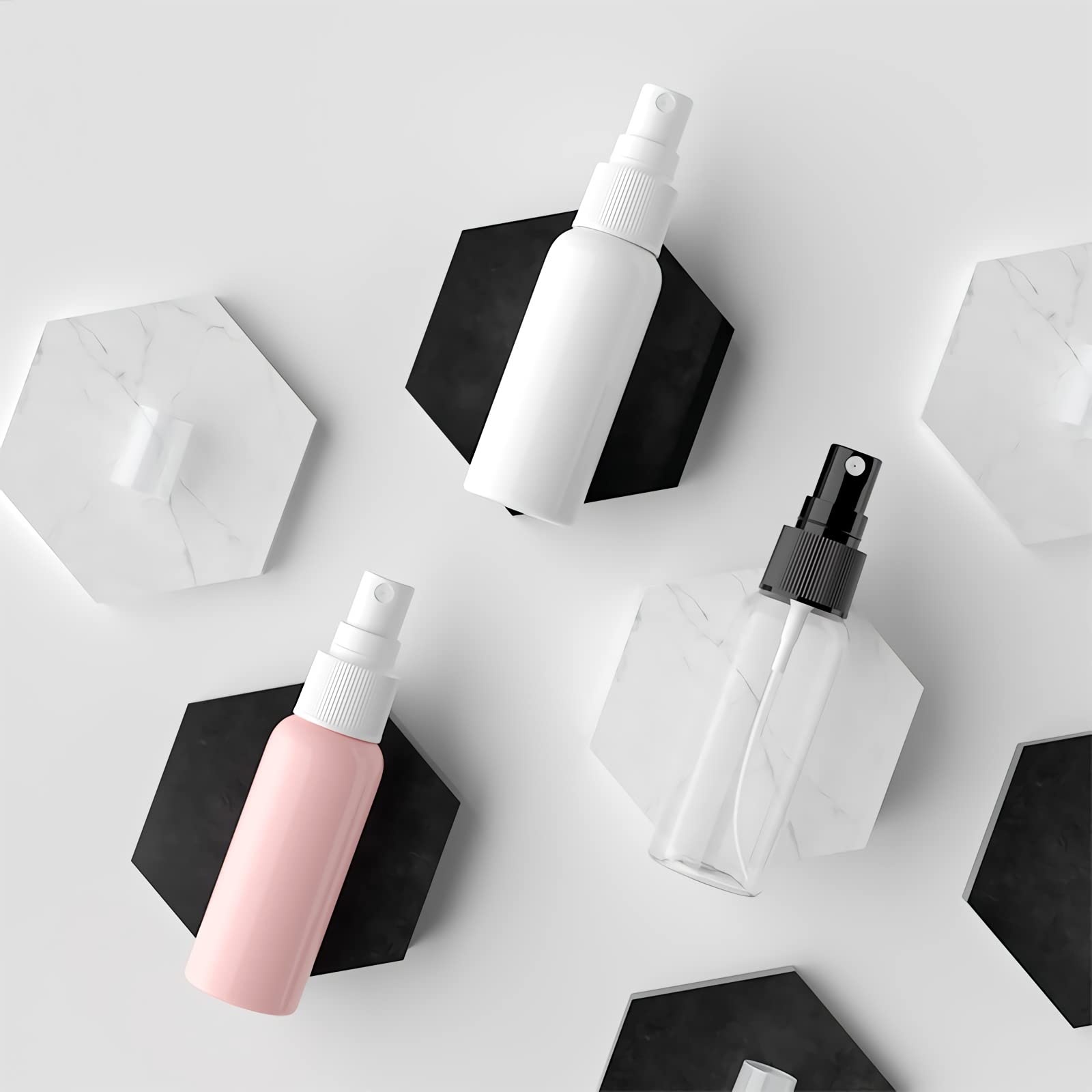 50 Stück Leer 50ml Braun Plastik PET Sprühflasche Reise Zerstäuber mit Schwarz Sprühkopf, Klein Feinen Nebel Parfümzerstäuber Reiseflaschen mit 4x Trichter