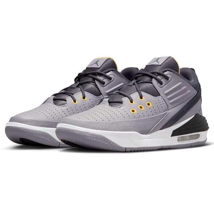 Image of Nike Men's Jordan Max Aura 5 Basketball Shoes