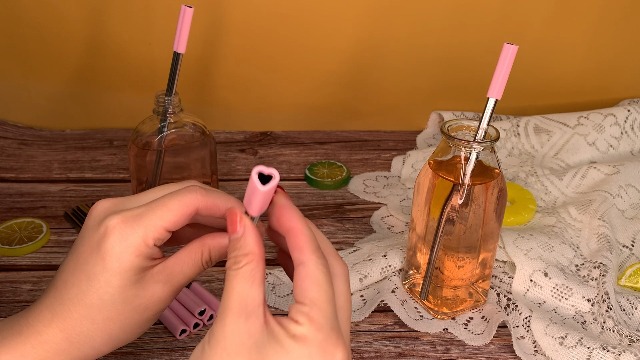 Set de 8 pitillos metálicos reutilizables en forma de corazón miniatura 7