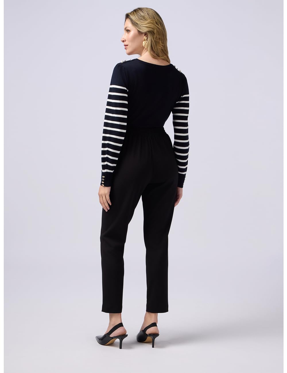Oltre: Pantaloni Joggers in Tessuto Scuba crêpe Stagione Primavera Estate 2025.