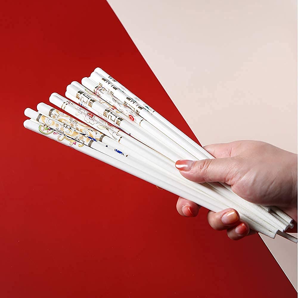 Baguettes Baguettes japonaises réutilisables Baguettes en métal 10 Paires de bagn céramique de Porcelaine réutilisables pour Un Usage Familial Sushi Nouilles Hot Pot Vaisselle Lave-Vaisselle