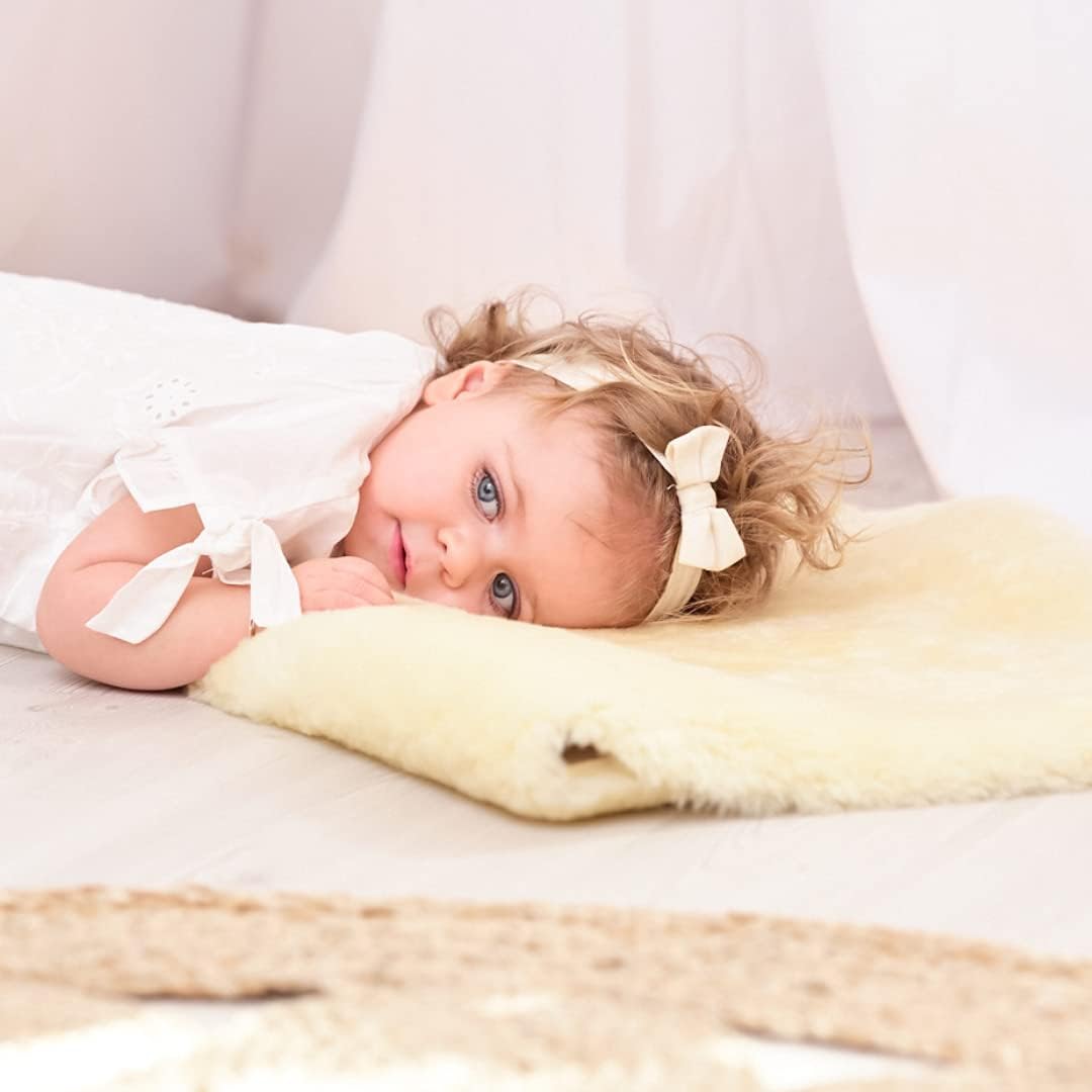 Lambskin Baby Rug 100% Natural Australian Merino Wool ca 2 x 3 ft.