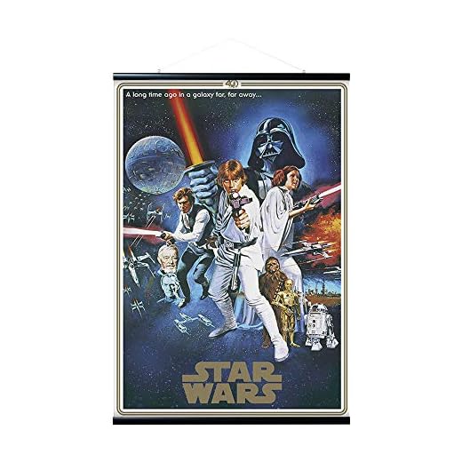 Erik - Pack Póster Star Wars 40 Aniversario con Colgador de Madera magnético Negro, Vertical (61x91,5 cm)