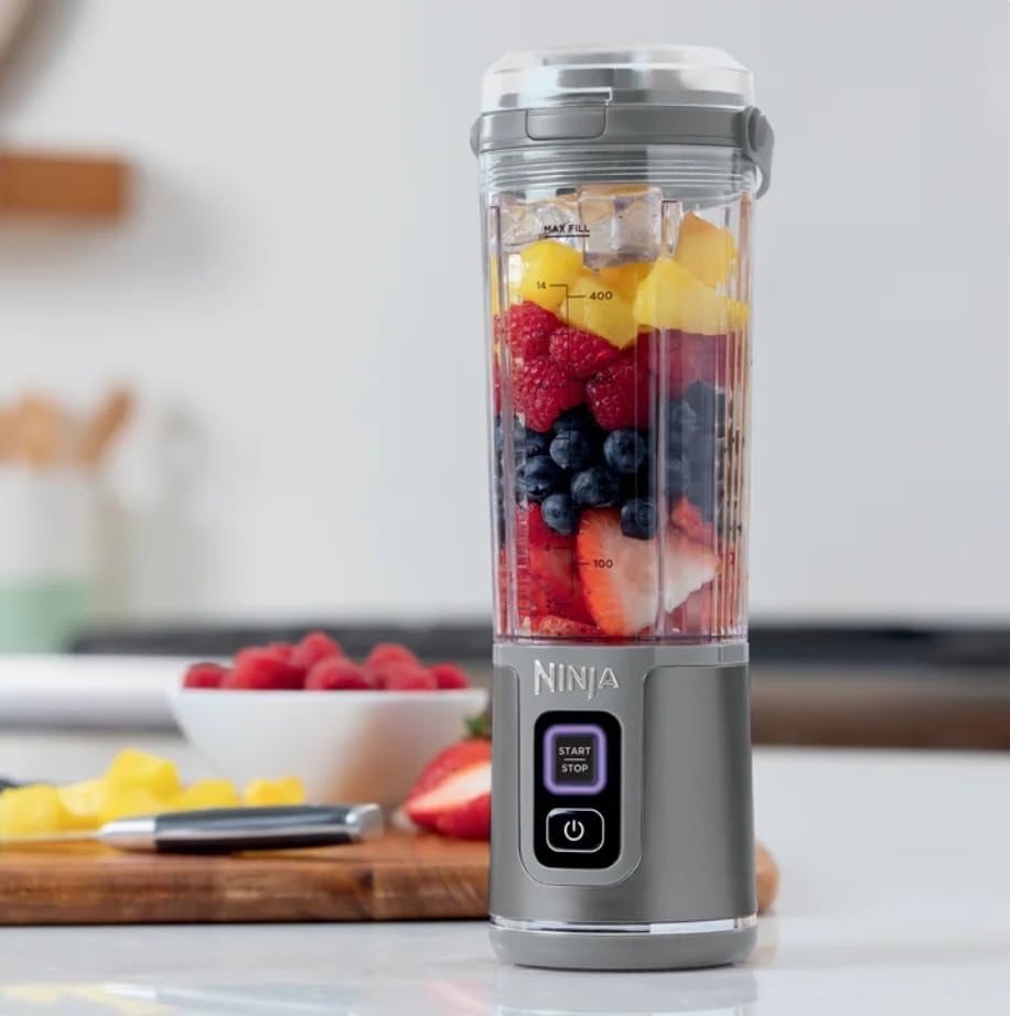 Miniatura 2 de Ninja Blast Batidora portátil, 18 onzas, recargable USB-C, compacta y silenciosa, con tapa de recipiente, cubierta de cuchilla, 2 tapas y
