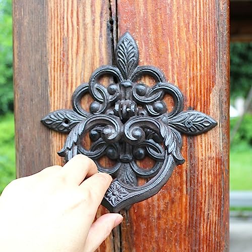 Solida struttura in ghisa: realizzato in ghisa massiccia, questo battente per porta è progettato per resistere alla ruggine con la sua finitura verniciata e sigillata, rendendolo un'aggiunta elegante e durevole alla tua porta d'ingresso.