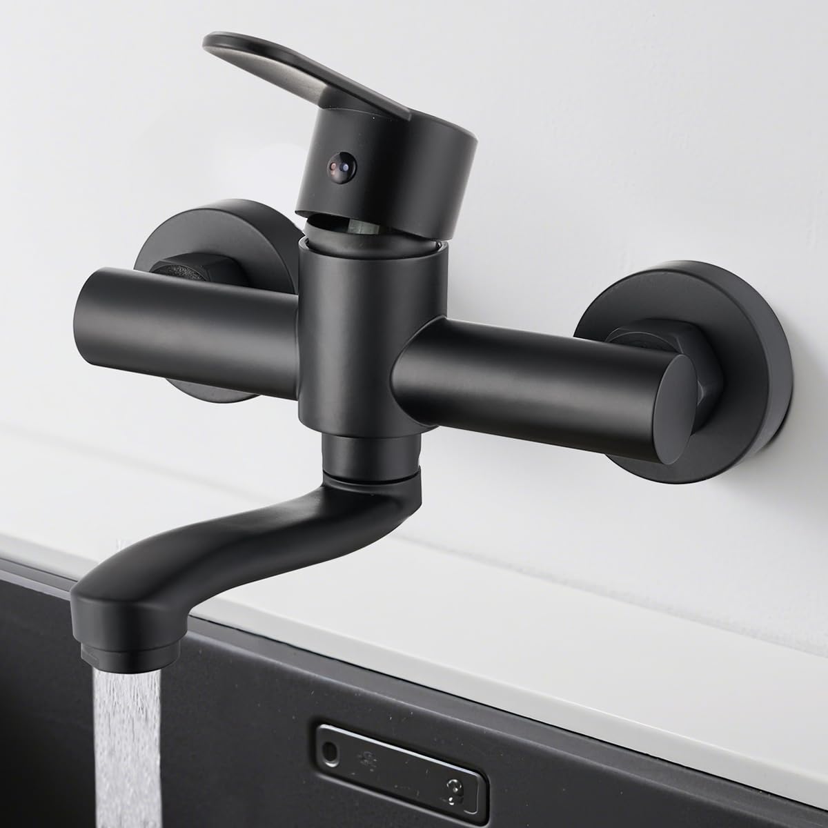 Wasserhahn Wandmontage, 360° Drehbare Edelstahl Wasserhahn Küche Wandarmatur, Kalt und Heiß Einhebelmischer Küchenarmatur Wandmontage, Mischbatterie Küche für Wandmontage, Schwenkarm 15cm, Schwarz
