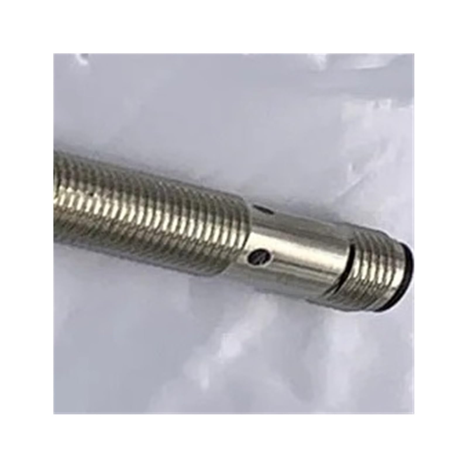 Interrupteur E2E-X6MD28 capteur proximité inductif 2 fils 6mm