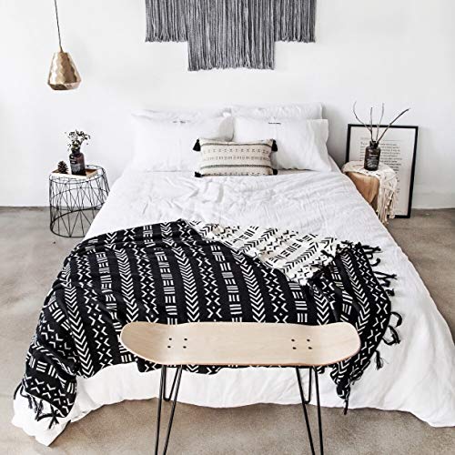 Snugtown 100% Cotton Cable Knitted Double Layer Warm Cozy Throw Blanket for Couch Chairs Bed Beach, Dual-Sided Home Decorative Blanket Throw with Fringed Trim, Black and White, 45 x 60 Inches