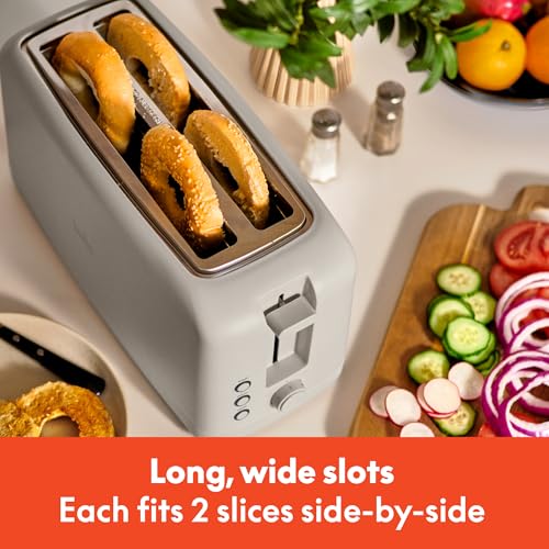 Removable crumb tray of bella 4 Slice Slim Toaster
