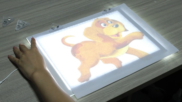 Amazon | トレース台A3 高輝度LEDライトボックス 8000Lux 薄くて軽い 3
