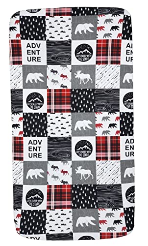 Image of Dear Baby Gear Deluxe Baby Crib Sheet - Cotton Polyester Infant Sheets - Soft Machine-Washable Crib Mattress Cover - Newborn Nursery Bedsheet - Northwoods Faux Quilt Print, 52 inchx28 inchx10 inch