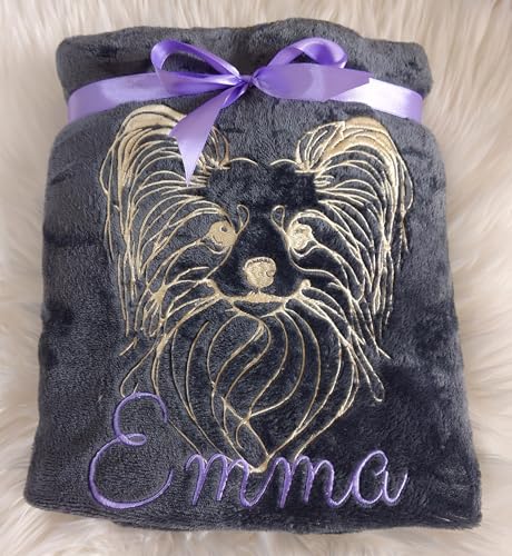 Wuff-Dogsworld Hundedecke mit Portrait Rasse und Namen Bestickt Geschenk Hundebesitzer Welpendecke Decke Hund Welpe Auto Haustier Kuscheldecke 130x170cm waschbar Sofa (grau)