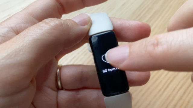 Watch Review of Fitbit Inspire 2 Health & Fitness Tracker on