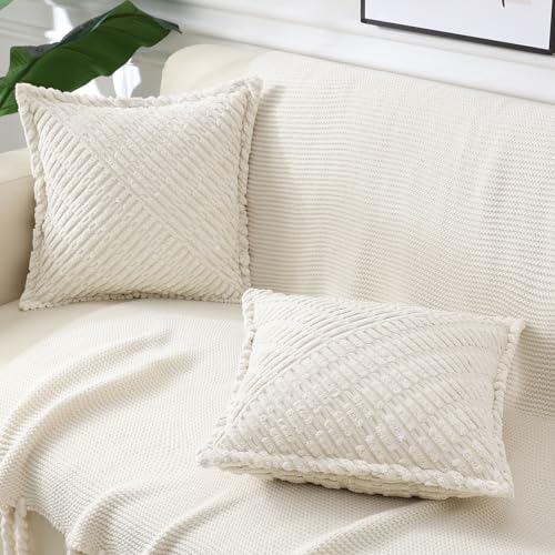 Decoruhome XP-033 Christmas Decorative Cream White Throw Pillow Covers 18X18 Set Of 2 thumb #3