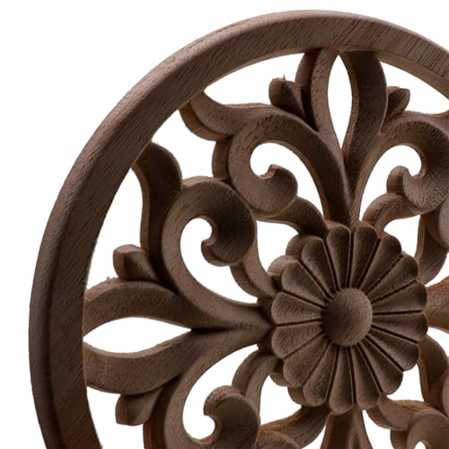 Applique florale sculptée en bois pour masquer un angle abîmé