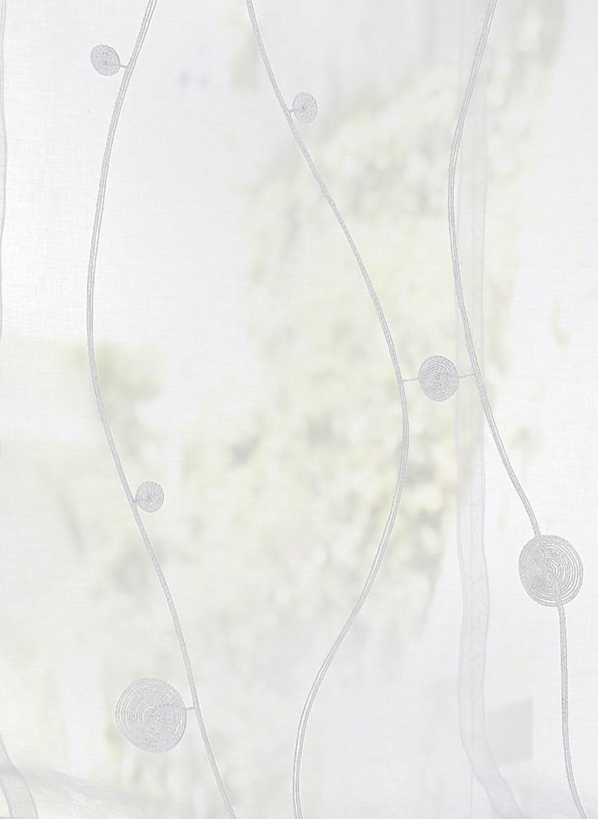 Kutti Ösenrollo Nelly Weiß – halbtransparent mit gesticktem Rankenmuster – 100x140 cm – dekoratives Polyester-Rollo mit weißer Rankenstickerei, angenehme Lichtdurchlässigkeit, einfache Ösenbefestigung