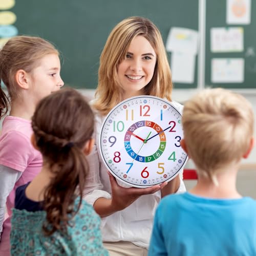 JIZZU Kinder Wanduhr Ohne Tickgeräusche, 30cm Bunt Zahlen Wanduhr, Lernende Wanduhr Quartz Lautlos, Kinderwanduhr für Kinderzimmer, Bunt Ziffern Kreativ Einfach zu Lesen, Geschenk zum Kindertag