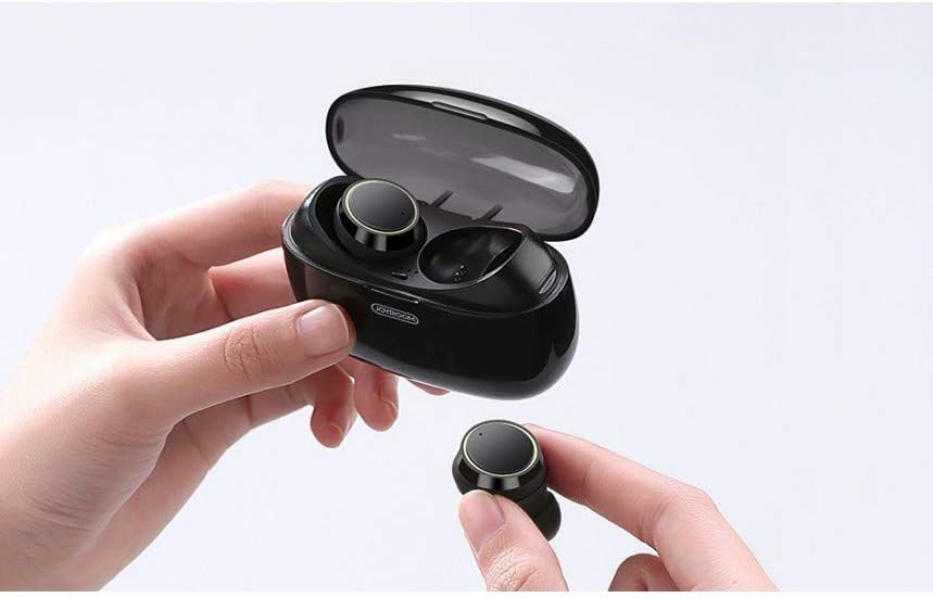 Joyroom JR-T05 Earbuds in Charging Case