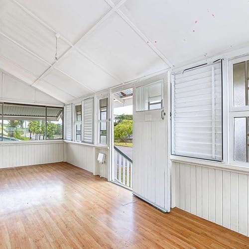 Page de couverture de Over 50 DHA houses sit empty in Townsville