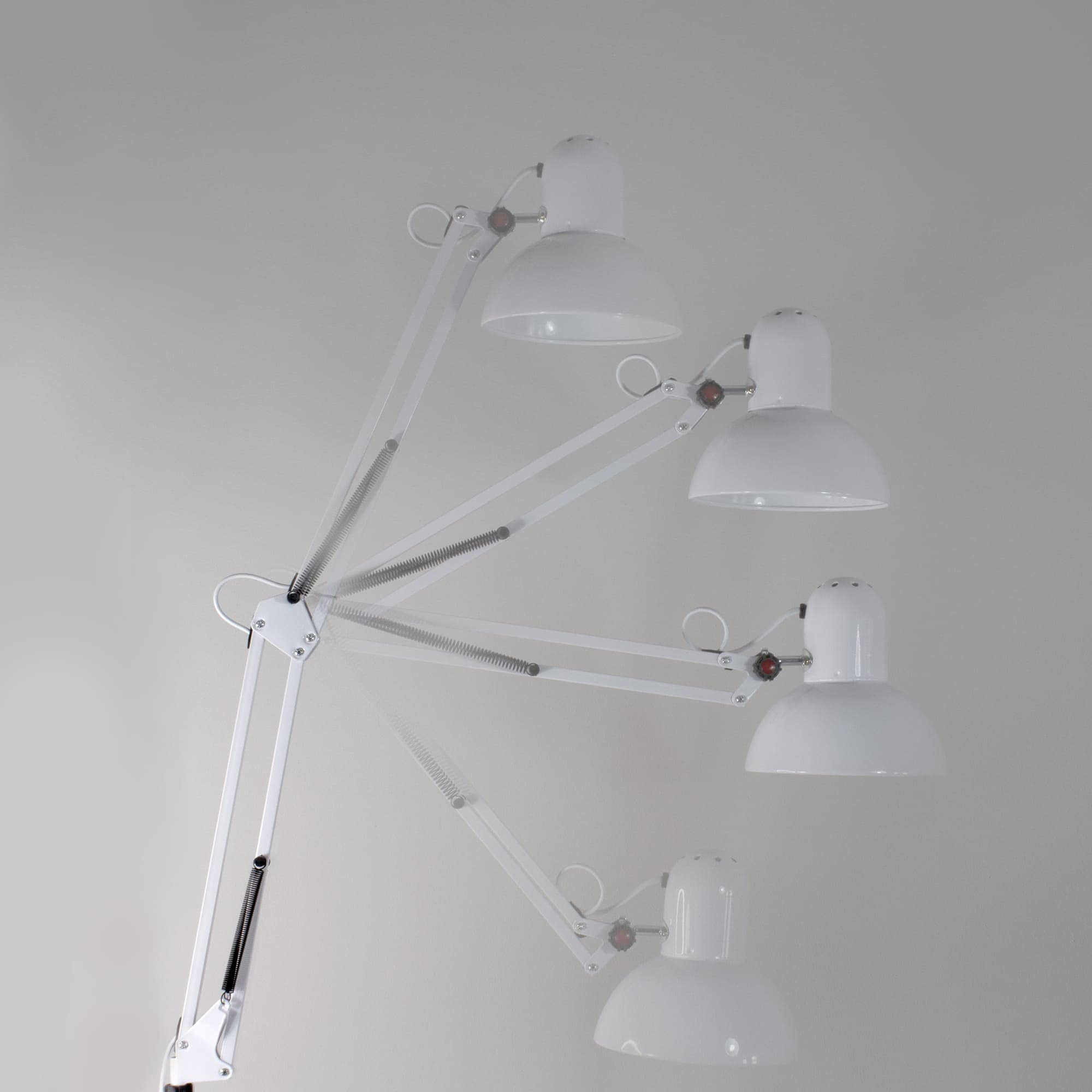 Wonderlamp - Lampada da terra articolata Avati, Lampada da terra bianca, Altezza regolabile, Corpo e testa articolabile, Lampadina 1xE27