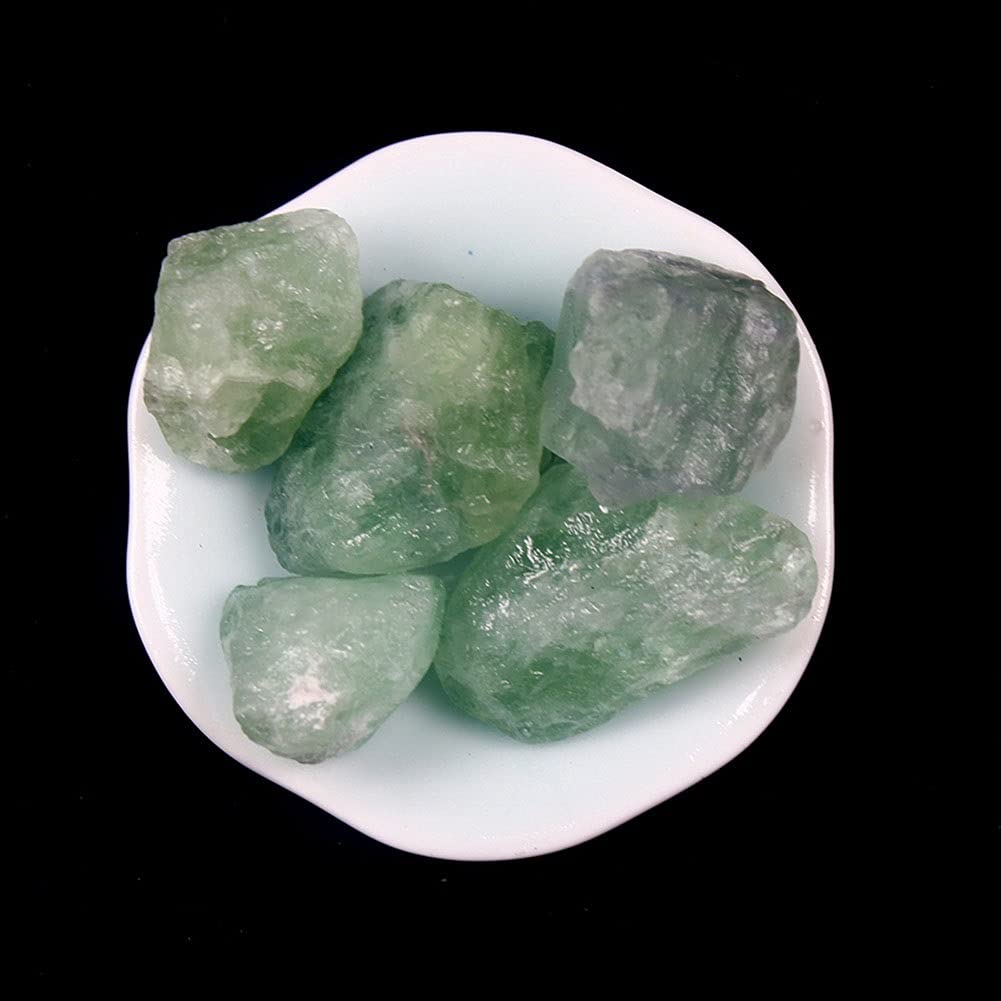 緑色の水槽用鉱石 Amazon.co.jp: 50g/バッグ天然不規則なクォーツロック鉱石の装飾