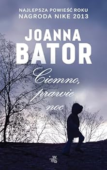 Paperback Ciemno, prawie noc [Polish] Book