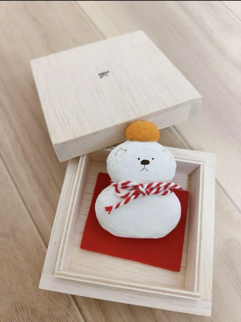 kinone   くま鏡餅　ケース付き　木製製品 kinone くま鏡餅 ケース付き 木製製品 木の鏡餅 箱付き 小サイズ