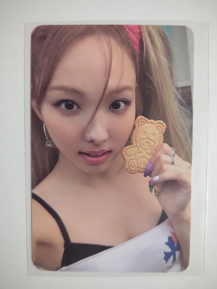 Amazon.co.jp: TWICE ナヨン na トレカ ナヨン : おもちゃ