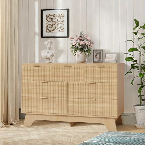 GarveeHome Fluted Dresser for Bedroom with 7 Drawers, 47" Wide Modern Dresser with Gold Handle, Closet Dressers with Drawers for Living Room,Hallway,E