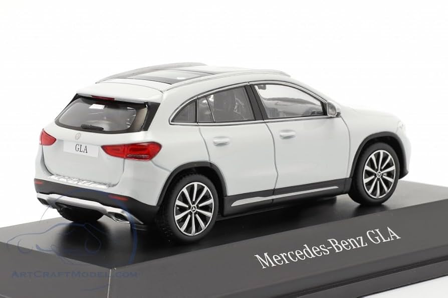 Mercedes-Benz GLA ミニカー 1/43 garage-forza_b66961035