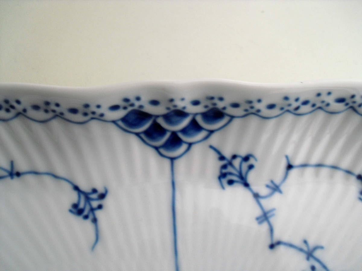 ☆美品☆ロイヤルコペンハーゲン ハーフレース トライアングル プレートディッシュ ☆美品☆ロイヤルコペンハーゲン ハーフレース トライアングル