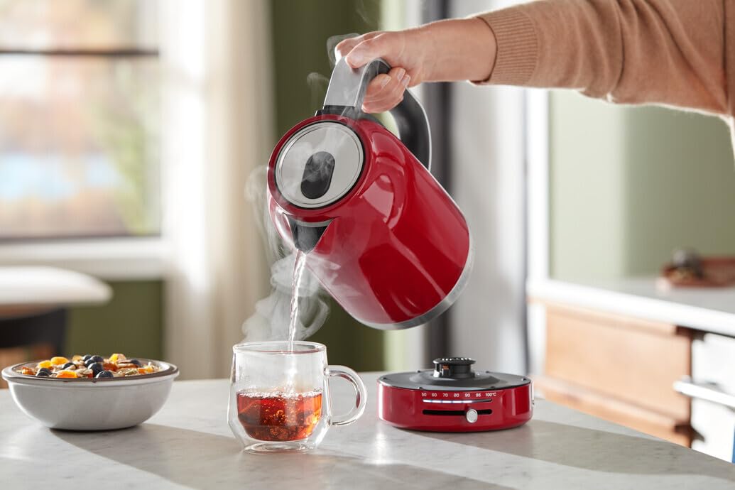 KitchenAid czajnik elektryczny z regulacją temperatury – 1,7 l – 50°C do 100°C – stal nierdzewna – jednościenny styl retro – ochrona przed kroplami – cesarska czerwień