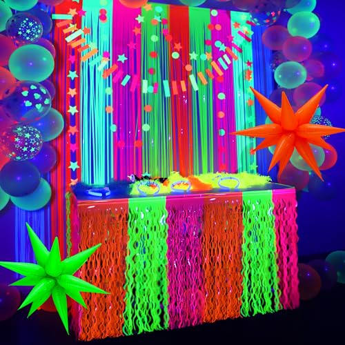 Arche de ballons fluo pour une ambiance de fête d'anniversaire phosphorescente