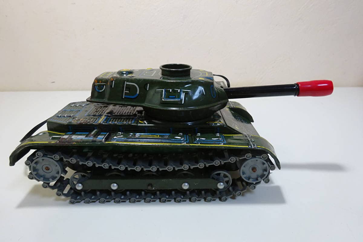 ＊リモコン戦車　電動ブリキ玩具　マスダヤ　M-81 　アンティーク＊ Amazon.co.jp: マスダヤ（増田屋） M-71 ブリキ戦車リモコン 昭和