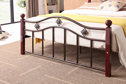 Hodedah Complete Bronze Metal Bed with Headboard, Footboard, Slats and Rails in Queen Size